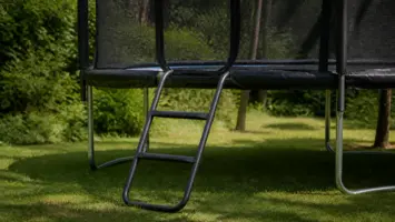Trampoline stige